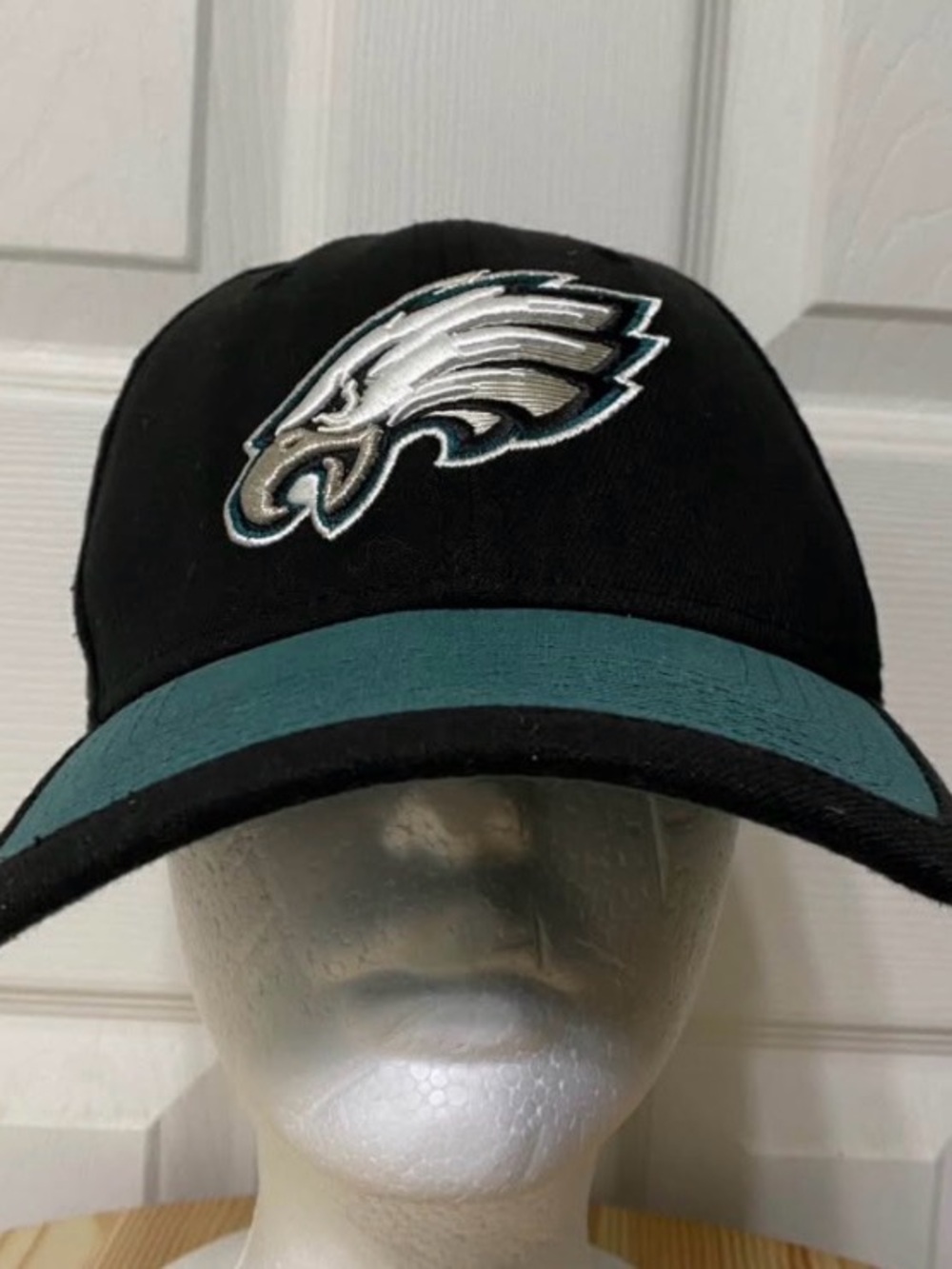 New Era NFL Fitted Philadelphia Eagles Cap Hat Men’s Medium/Large Black